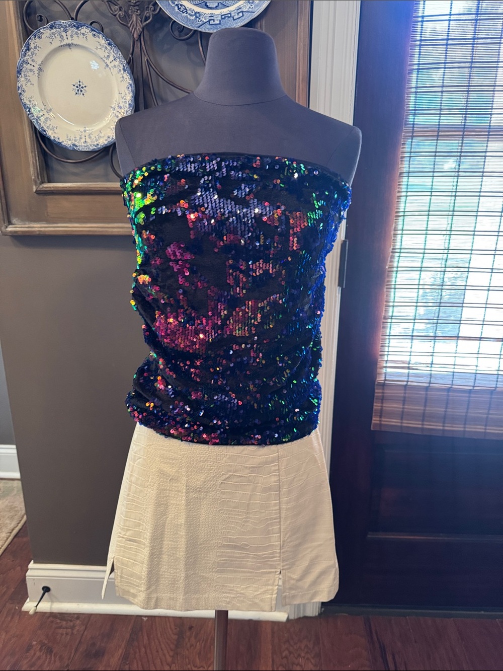 SHEIN Black Iridescent Multi-Sequin Strapless Tube Top